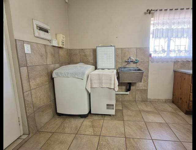 3 BEDROOM TOWNHOUSE FOR SALE IN DUNCANVILLE